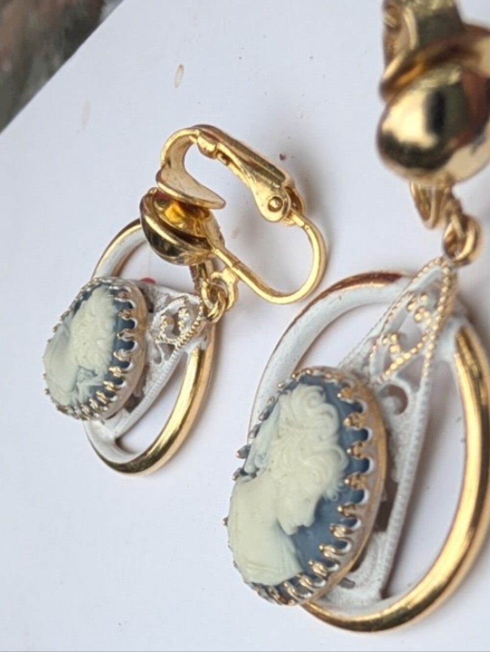 Vintage Cameo Earrings Dangle Clip On Earrings Art Deco - Picture 15 of 16